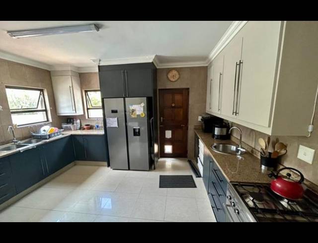 4 BEDROOM HOUSE FOR SALE IN ASPEN HILLS